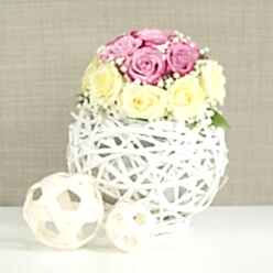 PURPLE & WHITE ROSES WEDDING ARRANGEMENT