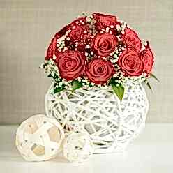 RED ROSES WEDDING ARRANGEMENT